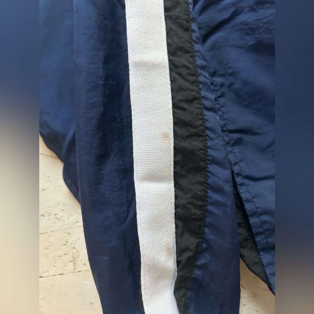 90’s Vintage Nike Wind Breaker Sized Medium - Picture 2 of 5